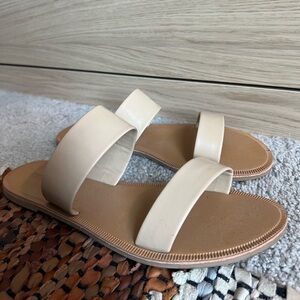 Cream colored forever 21 slide sandals